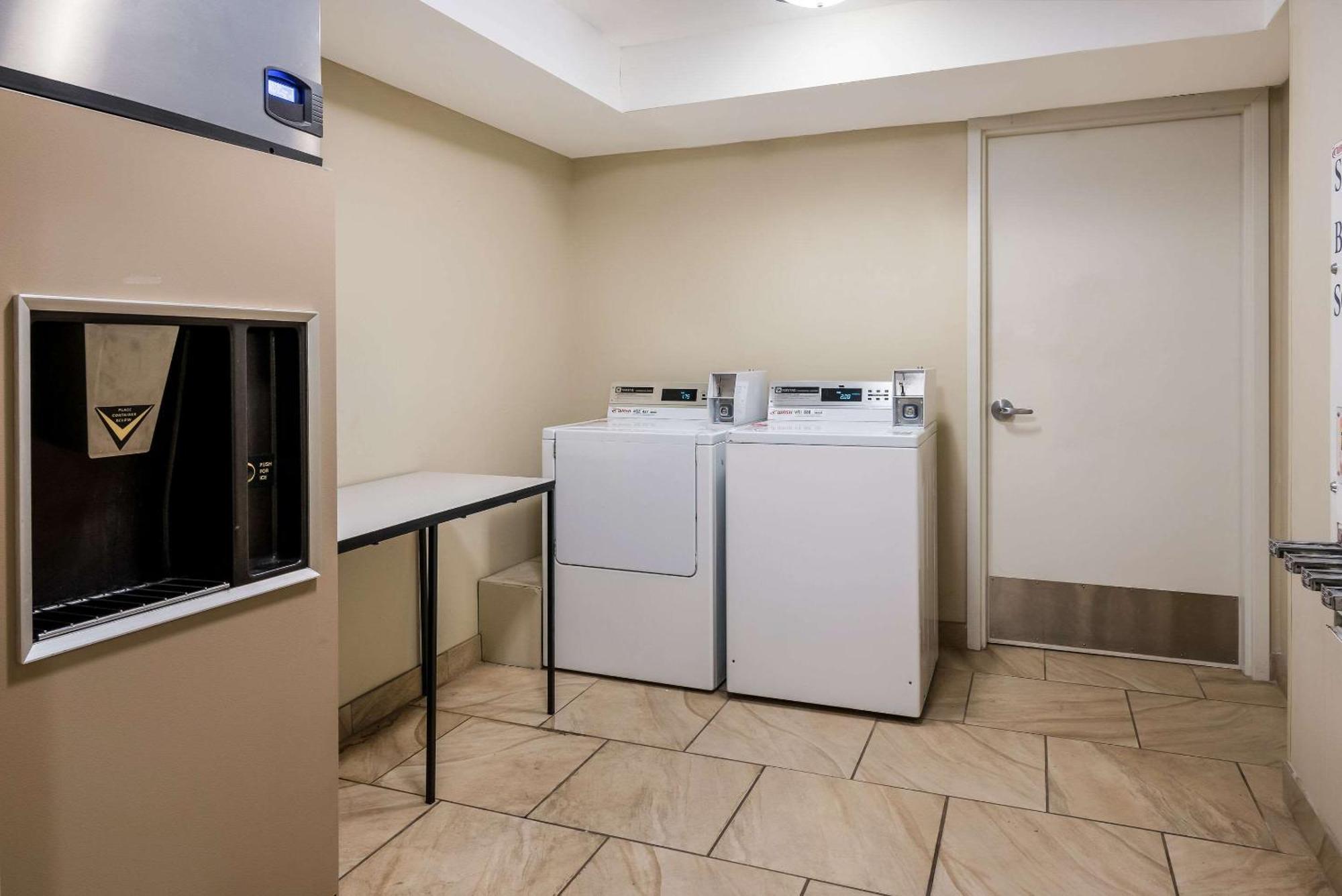 Country Inn & Suites By Radisson, Grandville-Grand Rapids West, Mi Exteriér fotografie